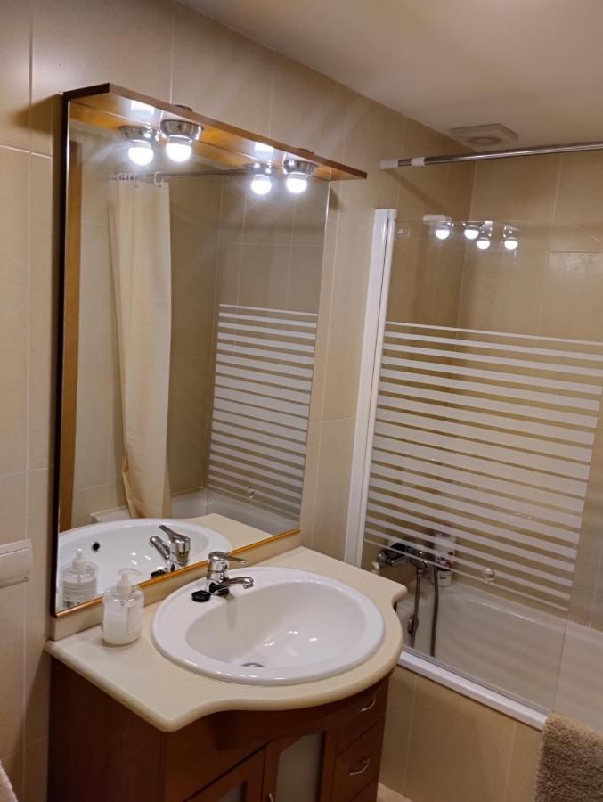 Apartamentos Canana De Vega Flix 외부 사진